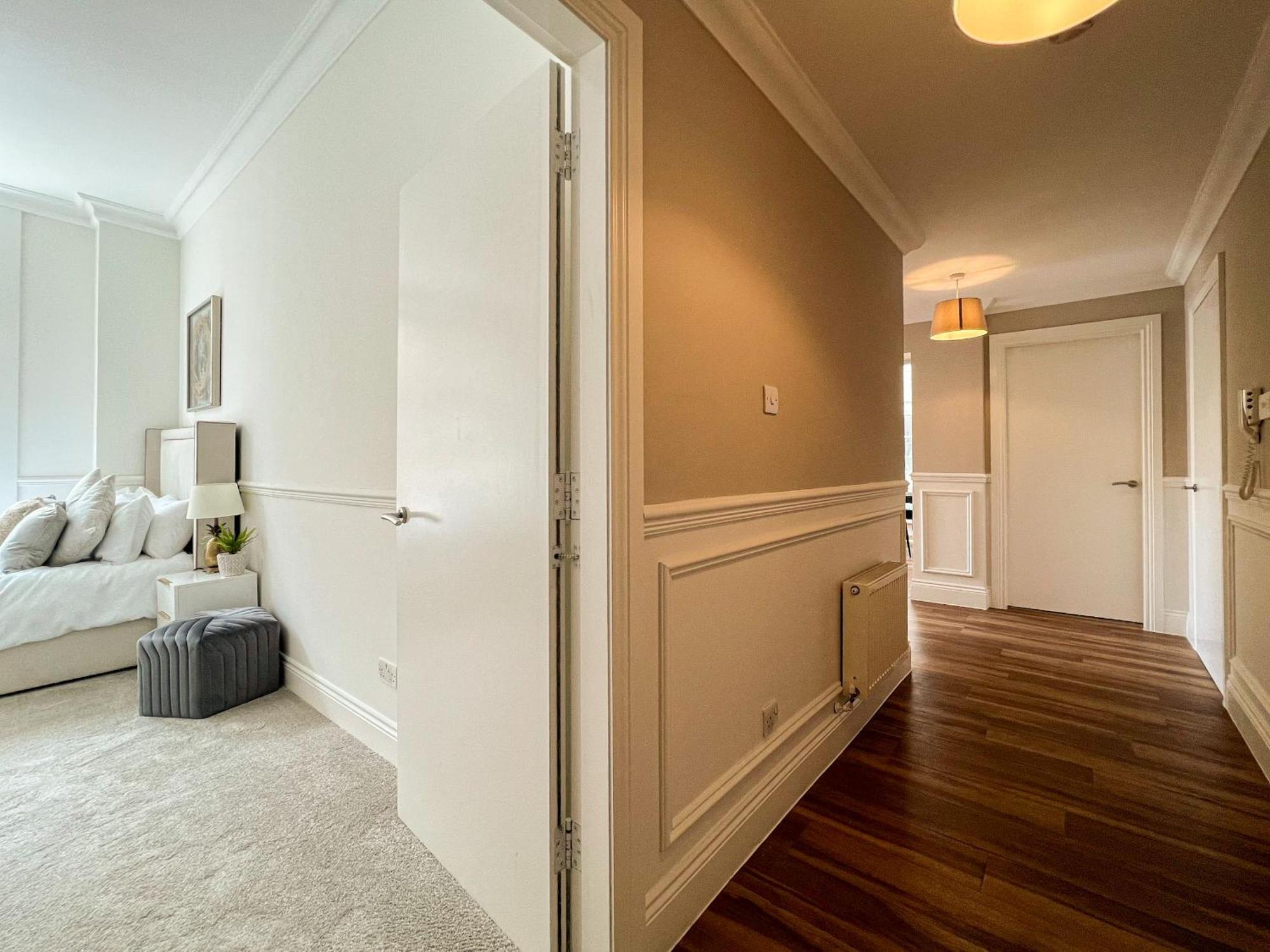 Large Blythswood Residence Glasgow Room photo